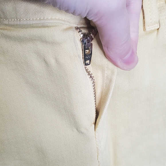 J BRAND Buttercup Yellow Mid-Rise Super Skinny Jeans Wash Acid Size 28 - Picture 6 of 12